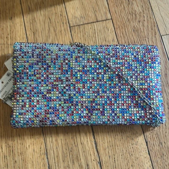 Darling little beaded clutch - NWT! - Picture 4 of 4